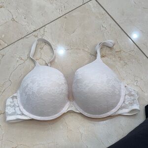 PINK Victoria's Secret Cream Lace Bra